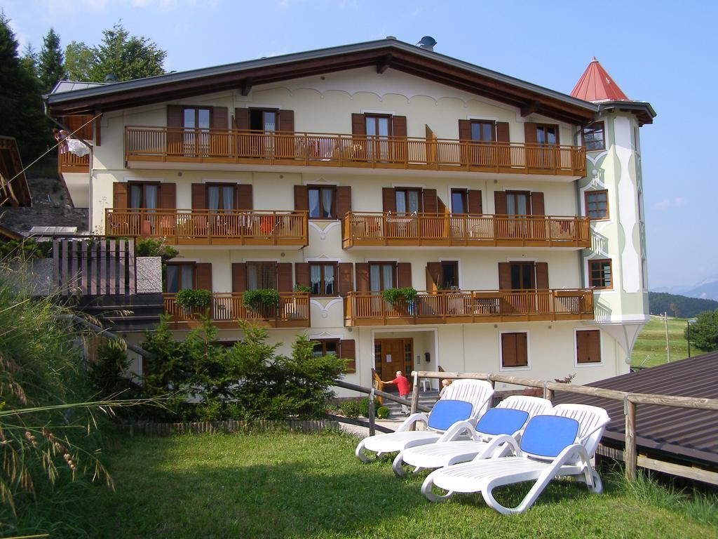 Appartamenti La Val Andalo Exterior photo